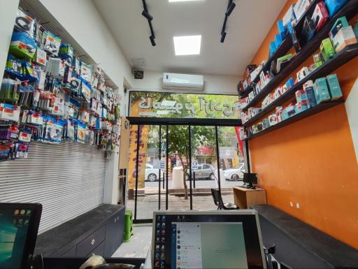 عکس خدمات کامپیوتری آزادی