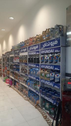 عکس اتوسرویس لوتوس