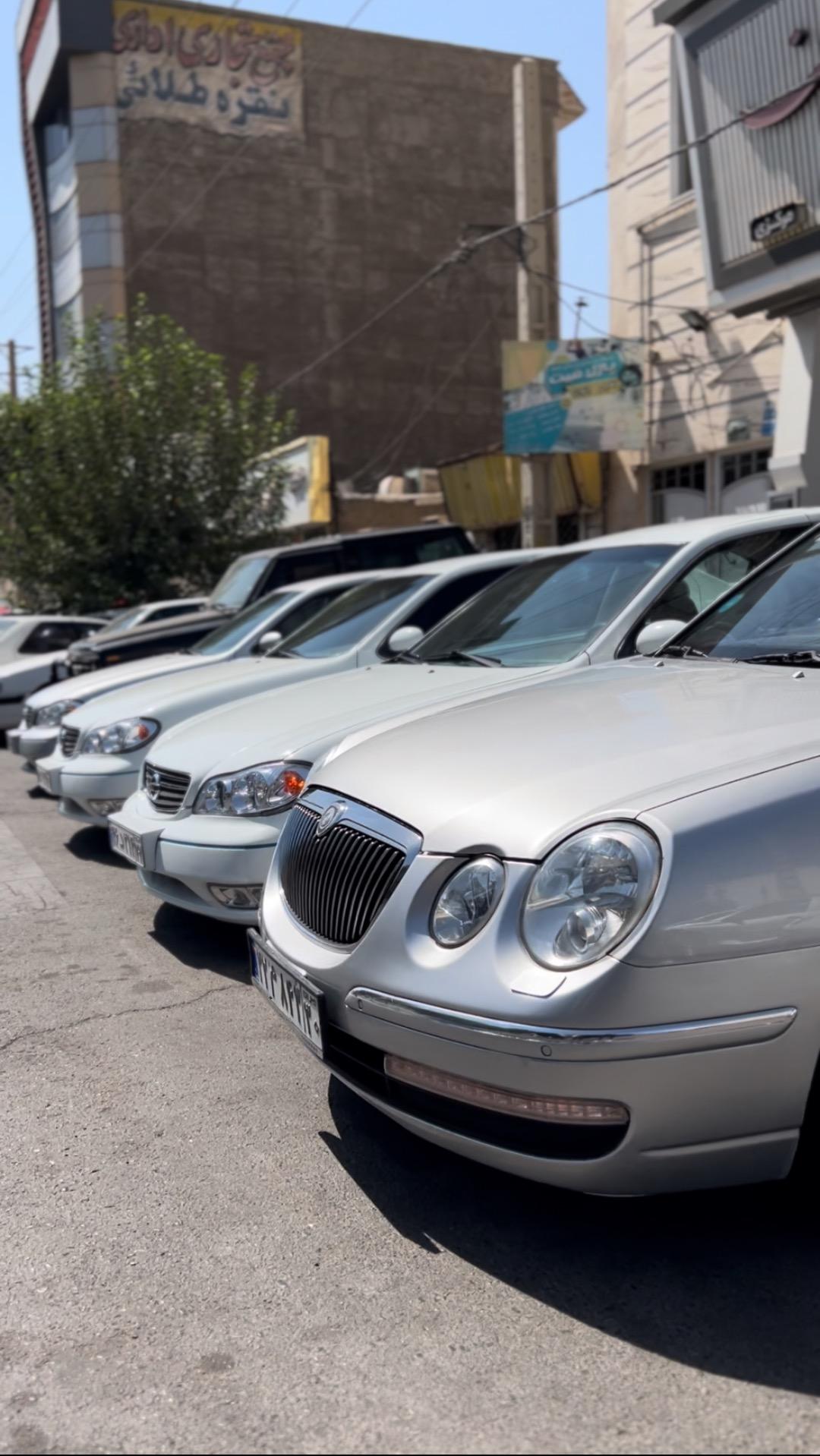 عکس اتو گالری مهرگان