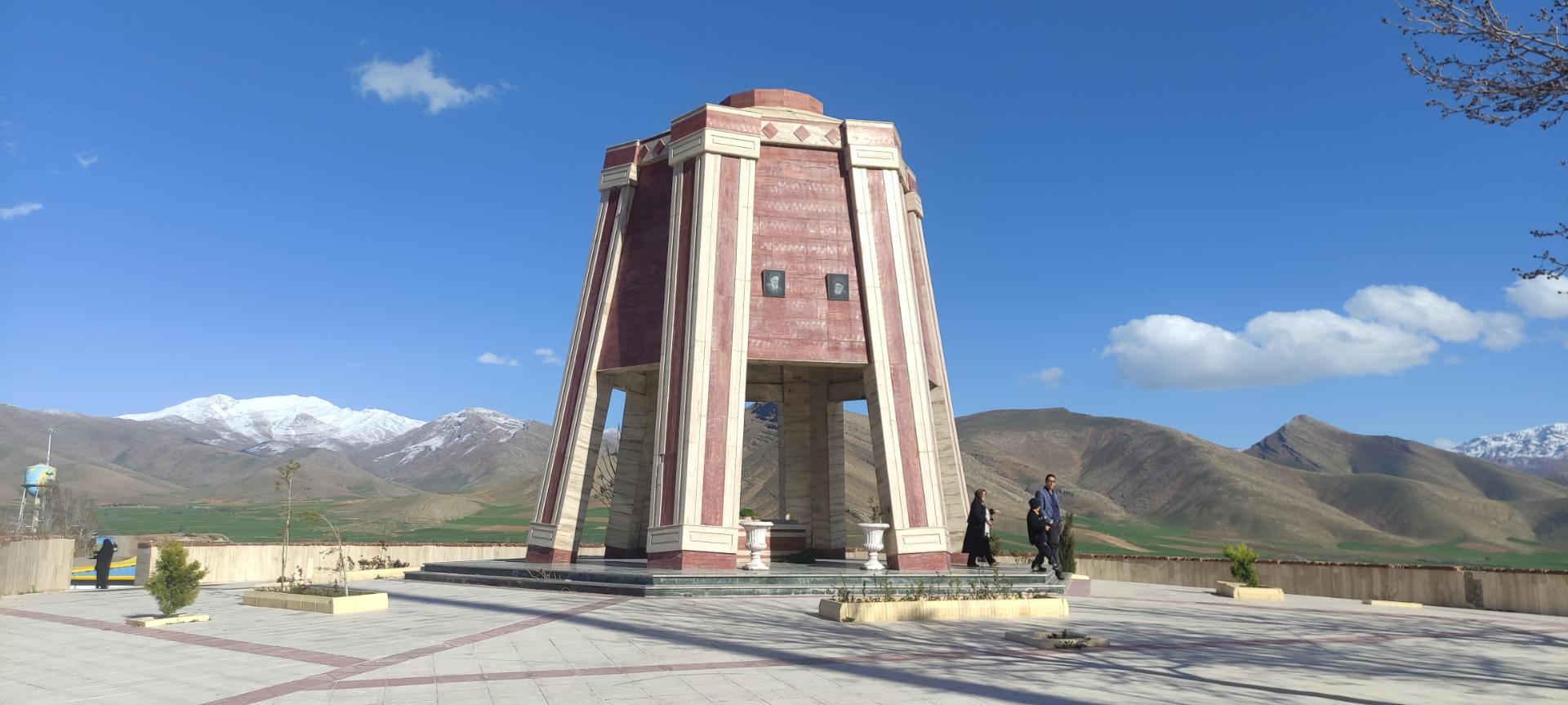 عکس مقبره شهدا گمنام