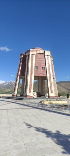 عکس مقبره شهدا گمنام