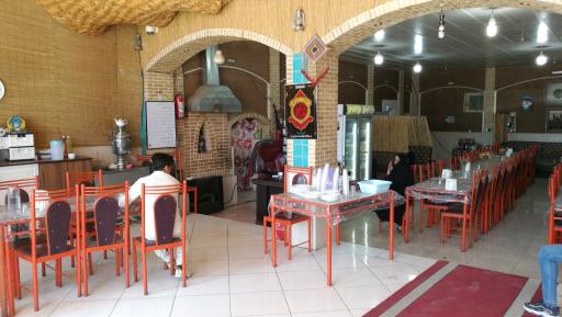 عکس آشپزخانه دایی علی