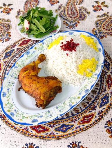 عکس تهیه غذای خانگی لُکما