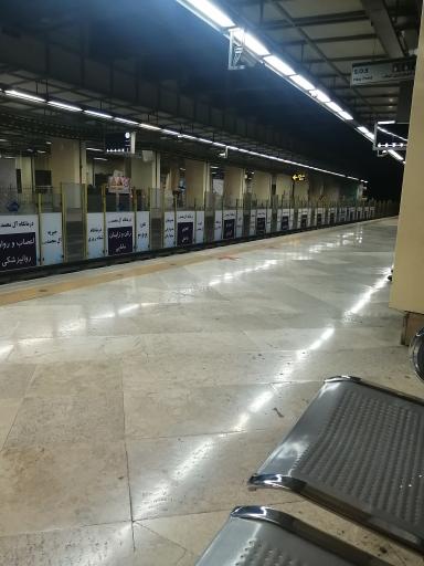 عکس ایستگاه مترو هفده شهریور