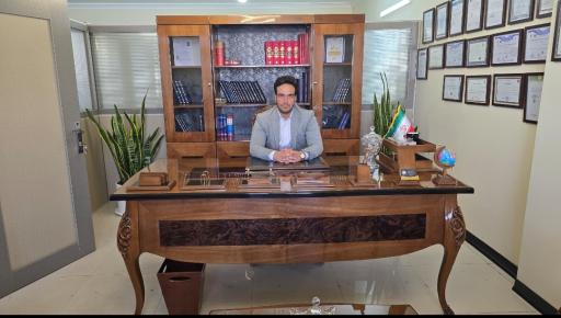 عکس دفتر وکالت دکتر محمدعلی احمدی‌پور