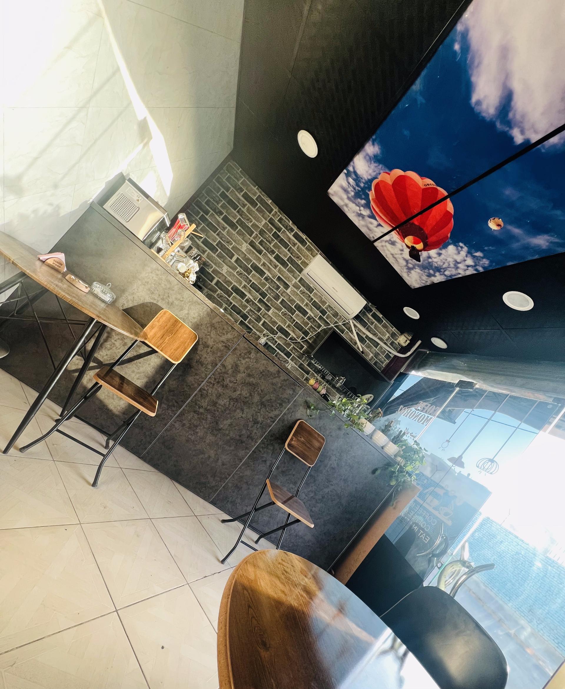 عکس کافه مونورز 