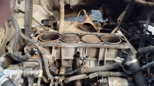 عکس تعمیرگاه مکانیکی و زیربند بسطامی