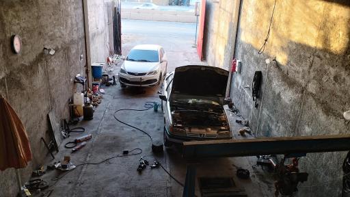 عکس تعمیرگاه مکانیکی و زیربند بسطامی