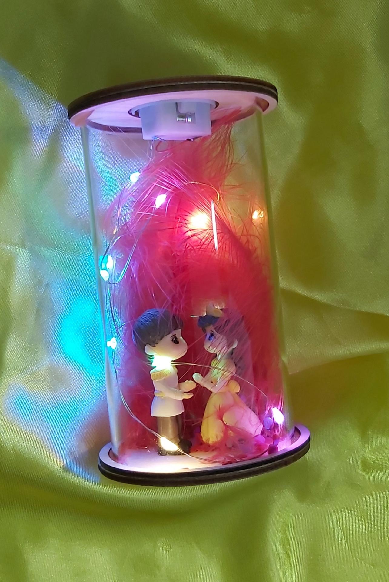 عکس فروشگاه کادویی و ماگ تراول کارو