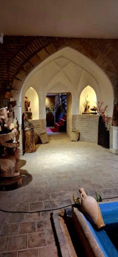 عکس موزه پارینه سنگی زاگرس (تکیه بیگلر بیگی)