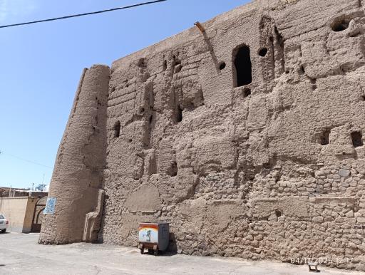 عکس قلعه سنگ بست زواره