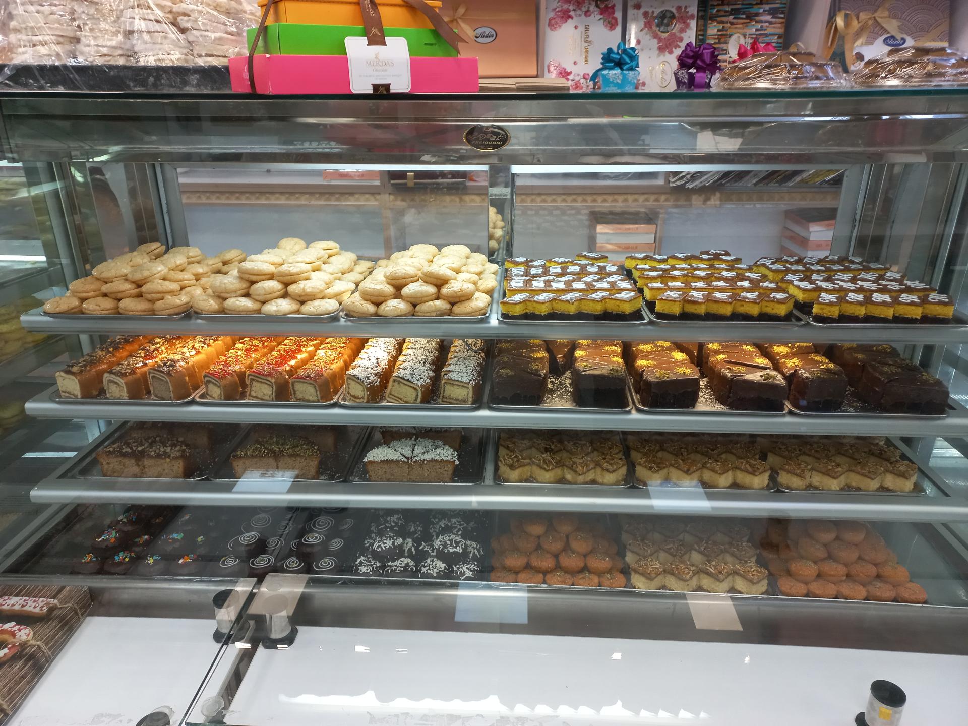 عکس نان شیرینی مسعود