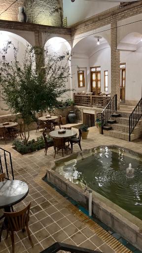 عکس رستوران مرشدی