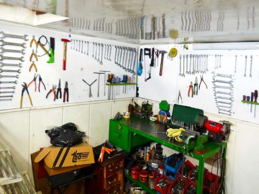 عکس تعمیرگاه موتورسیکلت قریشی