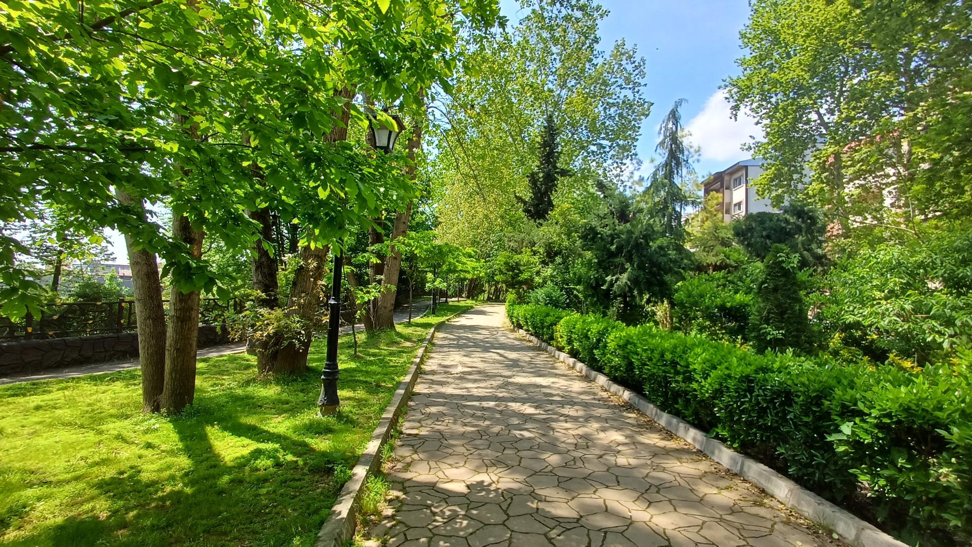 عکس پارک ساحلی گیلانه