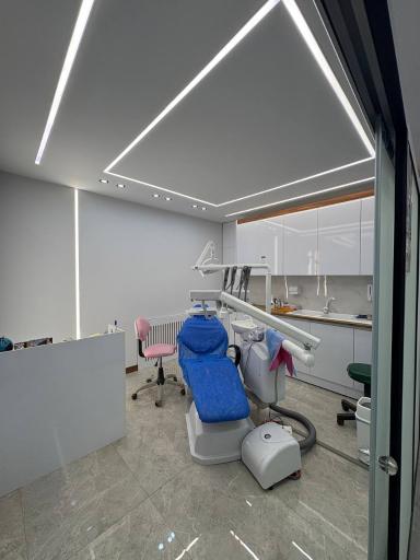 عکس مرکز دندان پزشکی و‌ دندان سازی رونیس