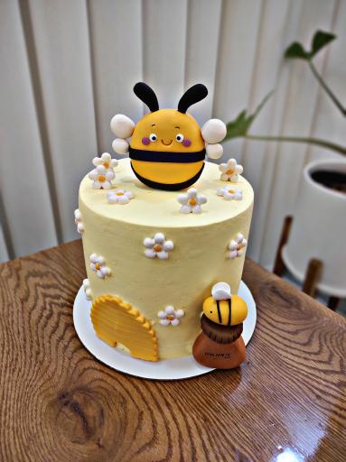 عکس مجتمع کیک و شیرینی قصر شیرین