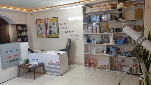 عکس تعمیرات تجهیزات پزشکی و فشار سنج زمرد ازما