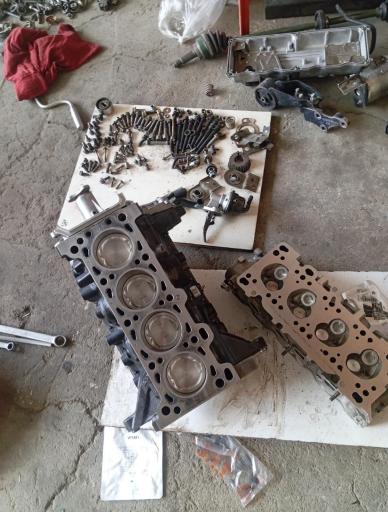 عکس تعمیرگاه شبانه روزی اتومبیل پلاس