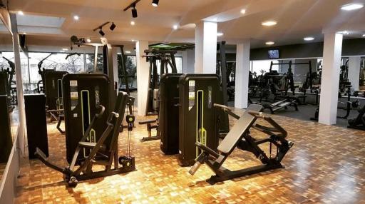 عکس باشگاه پلاتینیوم