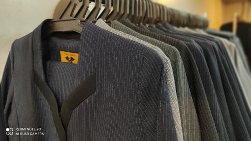 لباس فرم و مانتو اداری ویدا