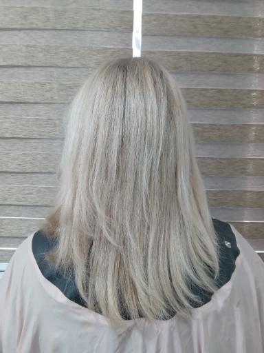 عکس سالن آرایش و زیبایی رزالین 