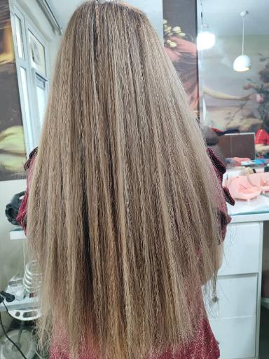 عکس سالن آرایش و زیبایی رزالین 