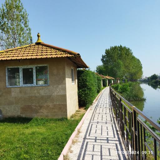 عکس رستوران  سنتی نفار