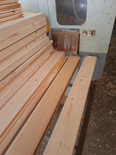 چوب فروشی علیزاده