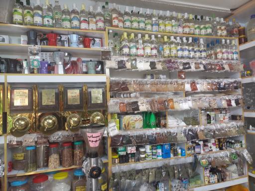 عکس عطاری گنجینه ارگانیک یزدی