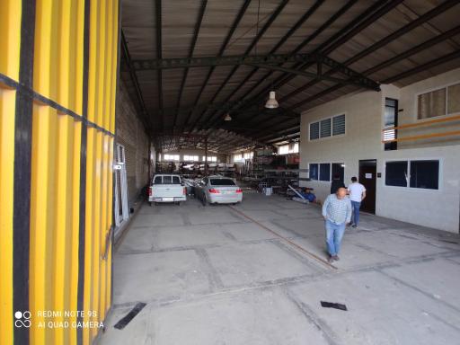 عکس مجتمع بازرگانی میهن