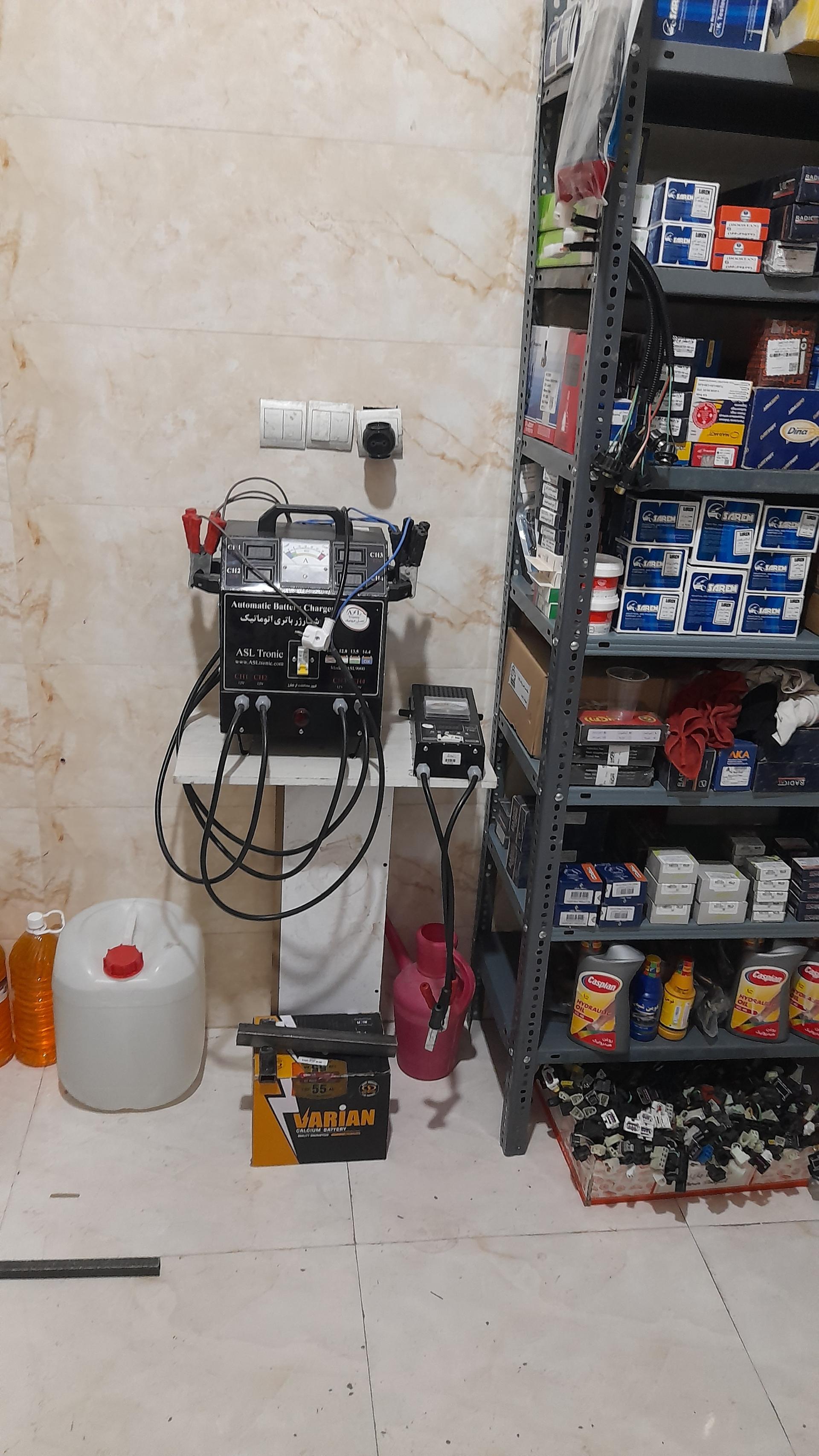 عکس باتری فروشی محمد