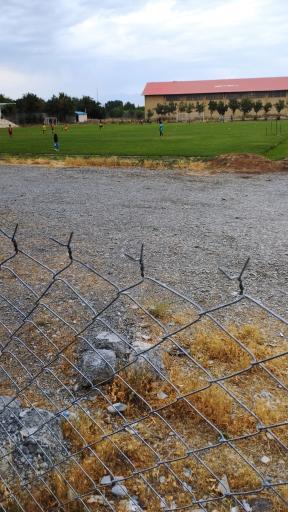 عکس ورزشگاه زمین چمن فوتبال 