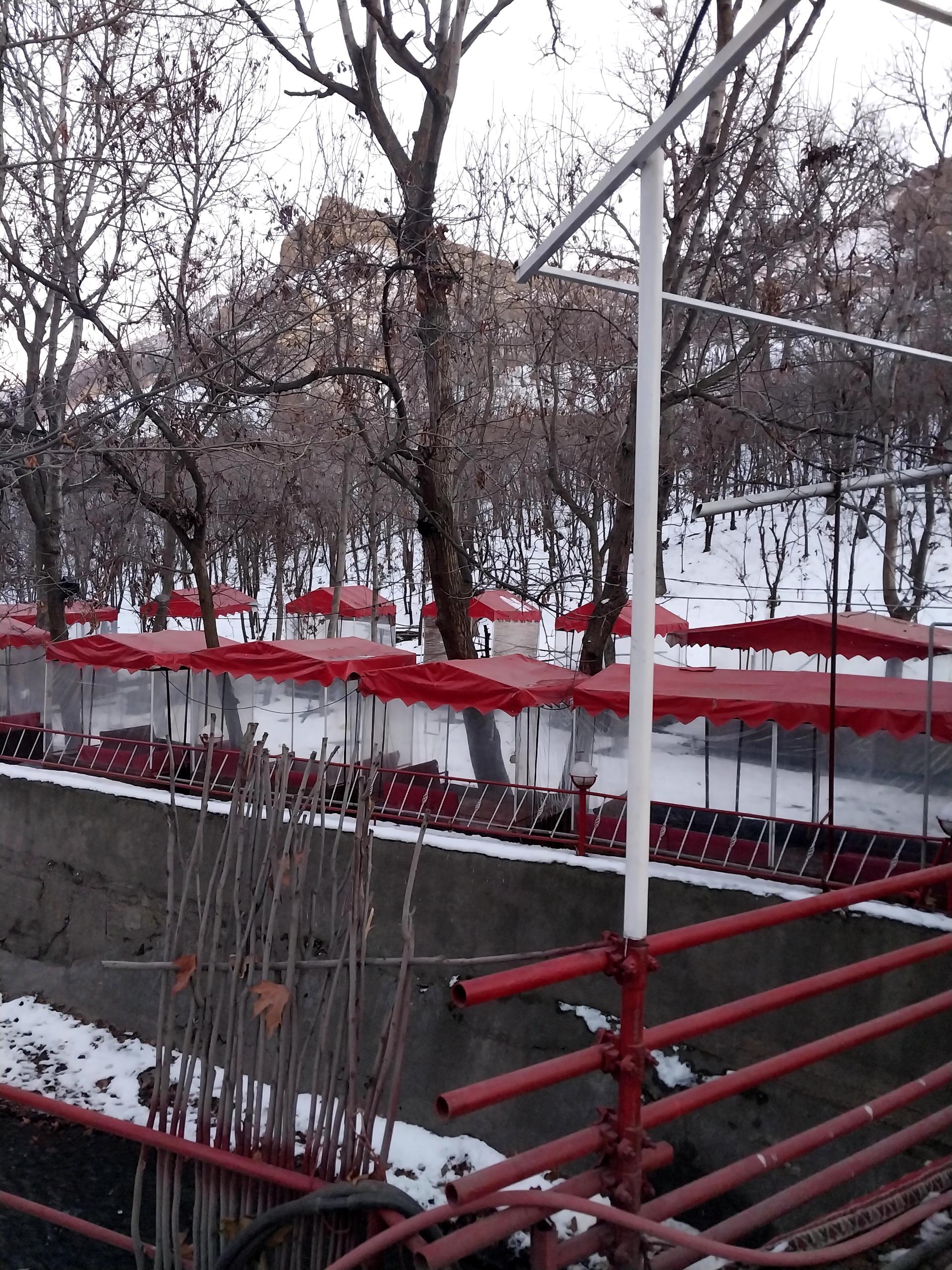 عکس استراحتگاه خانوادگی پل