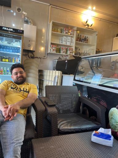 عکس کافه بستنی مهتاب