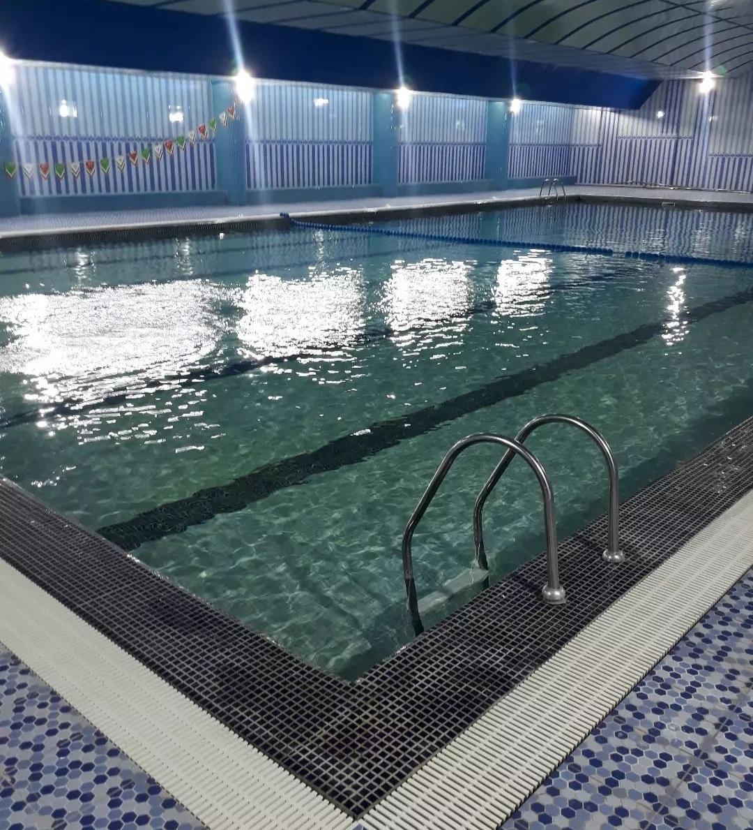 عکس استخر شنای فرهنگیان سیرجان