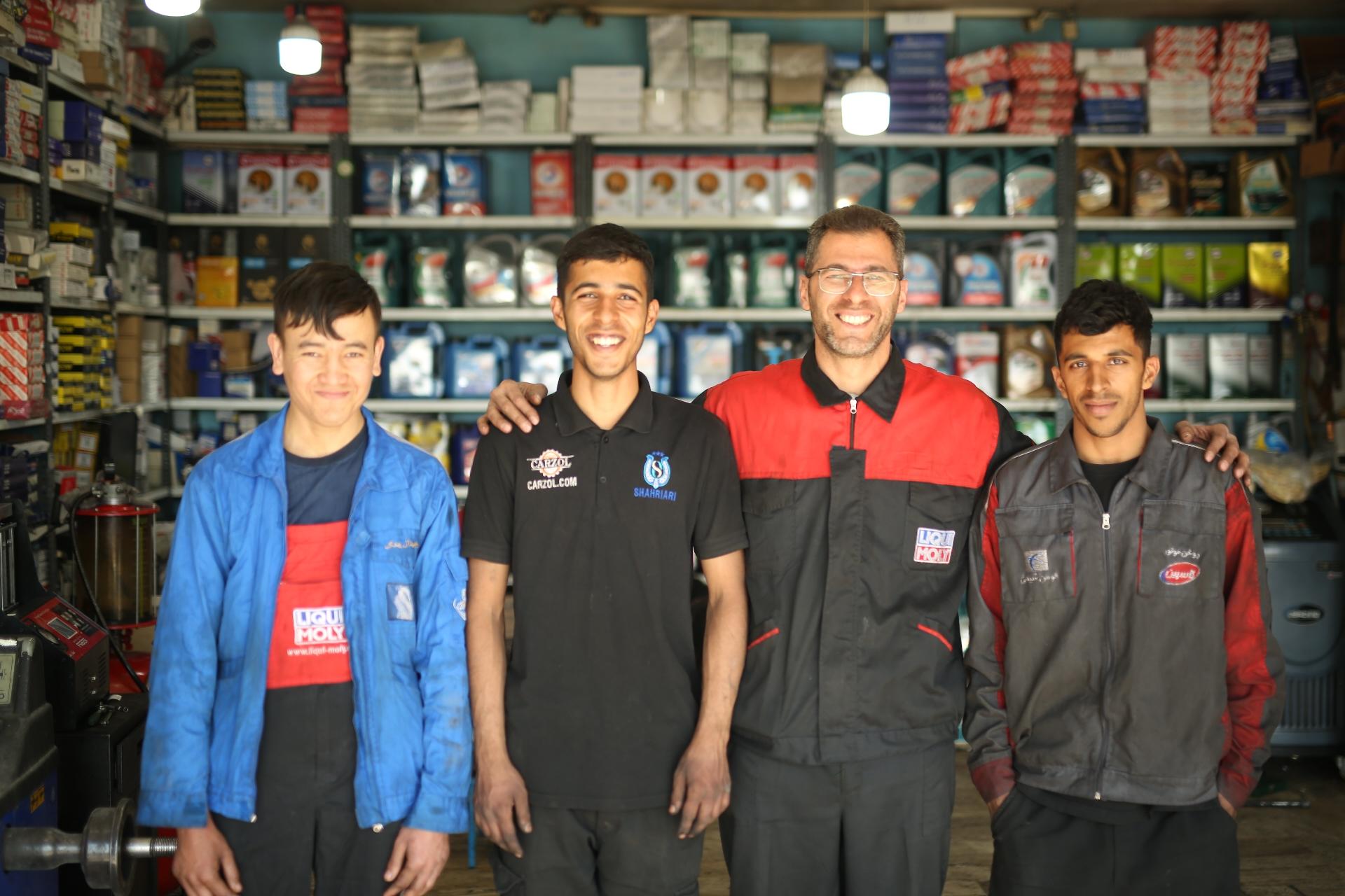 عکس تعمیرگاه رالی جواد اسماعیلیان