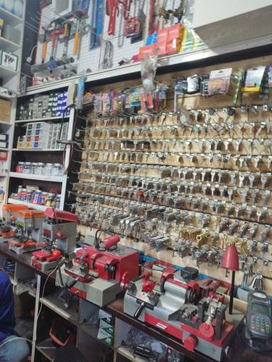 عکس کلیدسازی و ریموت نوین