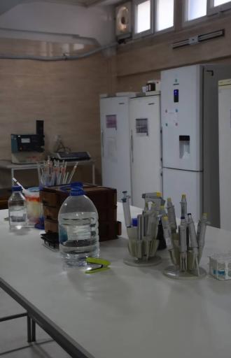 عکس آزمایشگاه جرجانی