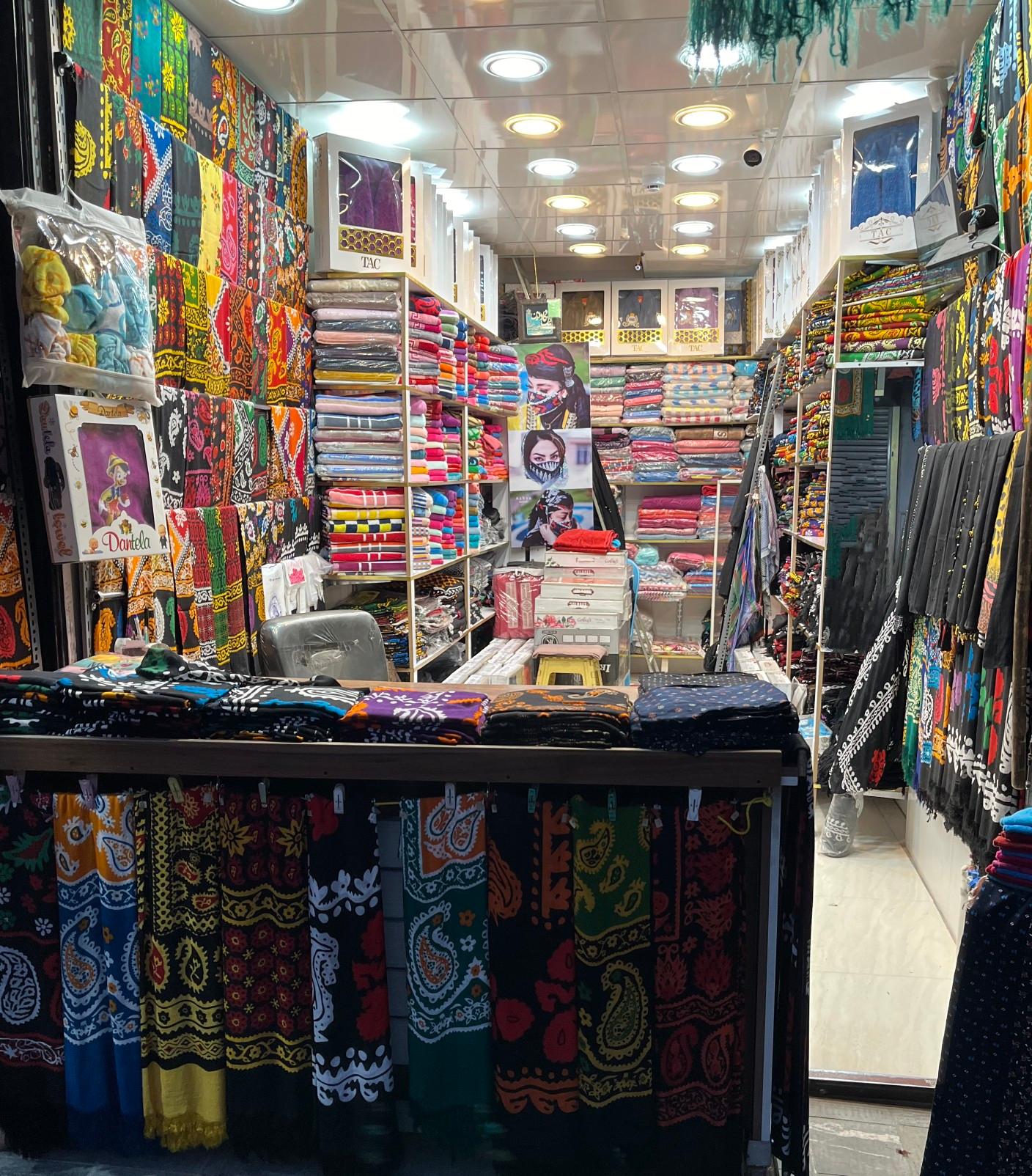 عکس  گلونی و حوله سرا علم دار (گالری ترمه ) 