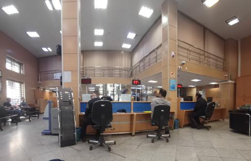 بانک صادرات (شعبه پل حافظ)