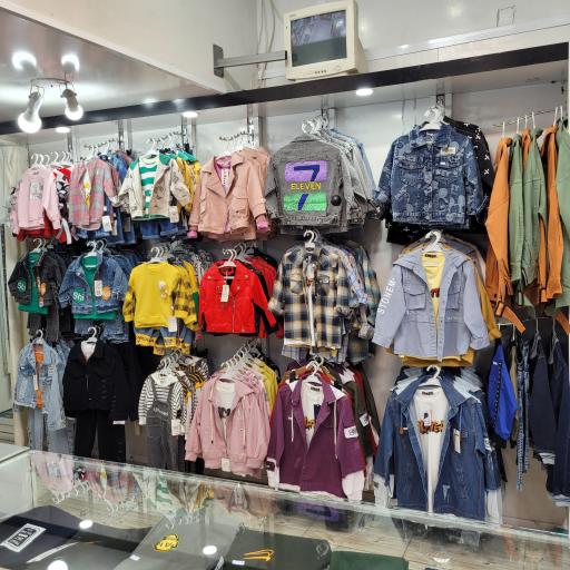 عکس پوشاک کودک و نوجوان وروجک