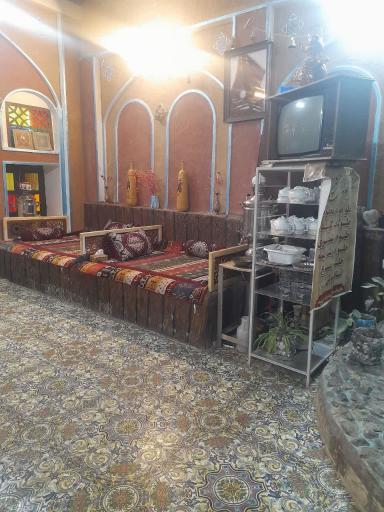 عکس رستوران سنتی کاج