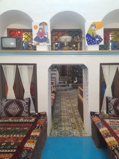 عکس رستوران سنتی کاج