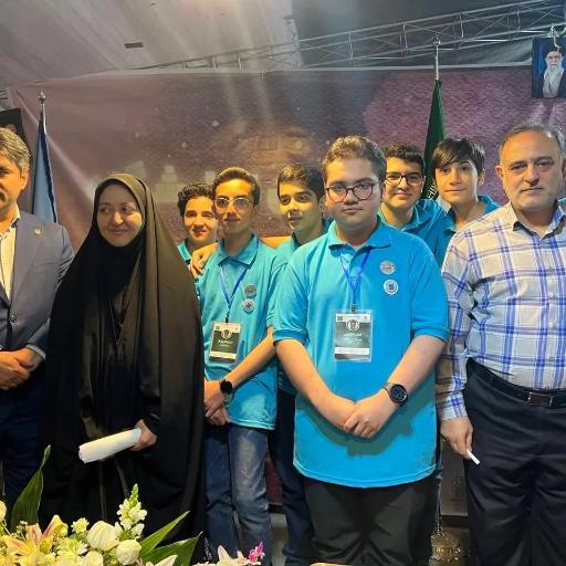 عکس دبیرستان استعداد های درخشان دوره اول علامه حلی 3