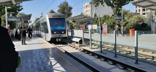 عکس ورودی مترو ایستگاه صیاد شیرازی