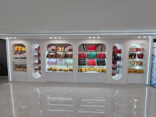 شیرینی و کافه بستنی عماد