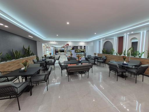 عکس شیرینی و کافه بستنی عماد