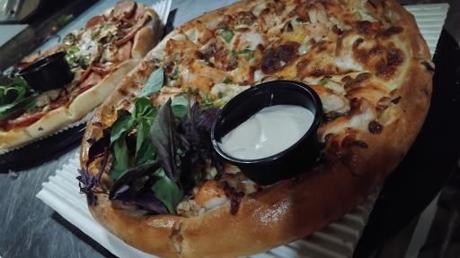 عکس پیتزا رومانو