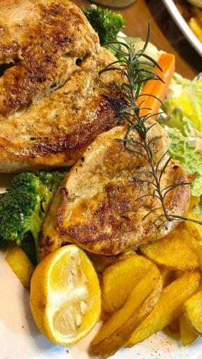 عکس کافه رستوران رومانو